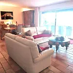 别墅 Bellevue With Saltwater Pool 雷以桑布尔